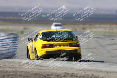 media/Oct-26-2025-CalClub SCCA (Sun) [[8ce1e69566]]/Group 2/Grapevine/